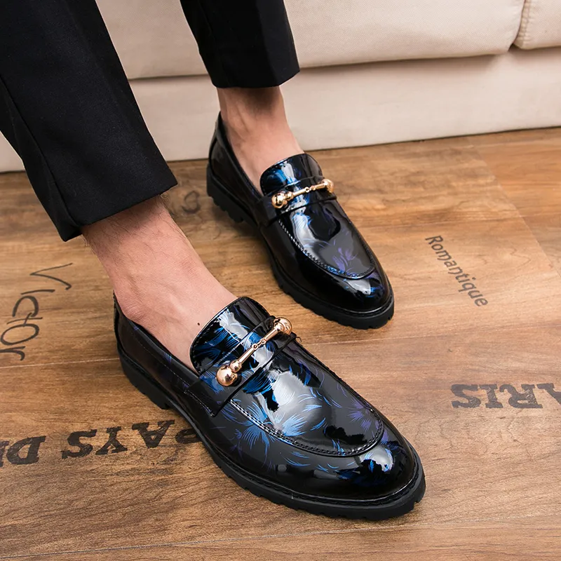 Marque chaussures haute qualité pantoufles fête concepteur hommes nouveau 2021 luxueux résistant à l'usure mode décontracté en cuir hommes formel