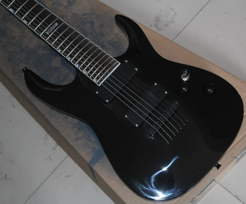 Promotion! Metallics James Hetfield MH 417 7 Cordes GLOSS BLACK GUITAR DE GUITAR ELECTRIQUE THRU THRU PONT DE BORD, COPIE PICKUPS EMG, Matériel noir