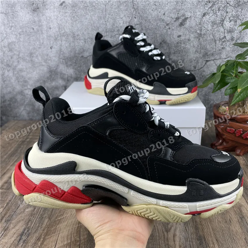 2022 Retro Casual Shoes Womens Mens Chaussures Sneaker Mesh Trainer för gammal Pappa Triple S Party Trendy Skor Daglig Livsstil Skateboarding Tennis