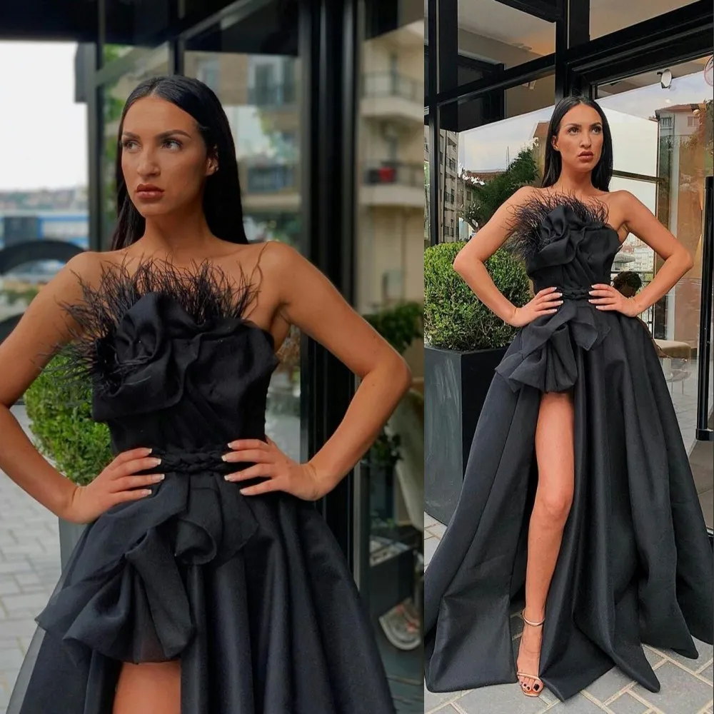 2021 Arabic Sexy Black Evening Dresses Strapless Sleeveless With Feather Side High Split Ruffles A Line Satin Plus Size Prom Dress Special Occasion Gowns