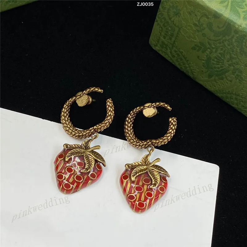 Metal Letter Charm Strawberry Earring Delicate Gold Plated Ear Pendant Luxury Vintage Ears Stud For Party