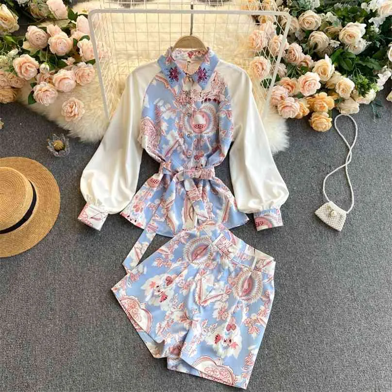 Women Fashion Retro Court Print Lapel Long Sleeve Shirts + High Waist Slim Broad-legged Shorts Two Piece Sets R265 210527