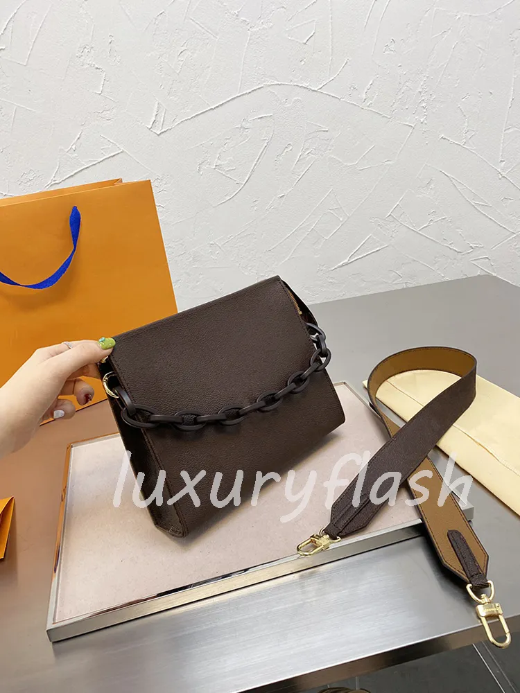 Männer Frauen Clutch Bag Designer Klassischer Buchstaben Druck mit Kettenriemen Vintage passende Farbkörpern Taschen Schulter Kastentasche Handtaschen Beutel Beutel