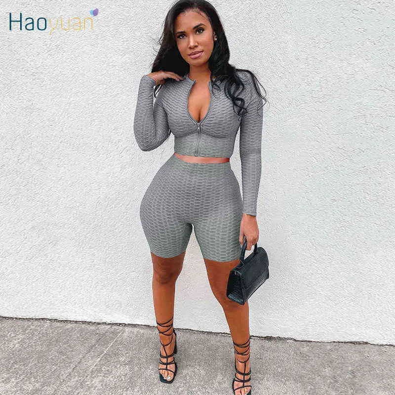 HAOYUAN, conjunto Sexy de dos piezas, Top corto de manga larga, pantalones cortos de motorista para mujer, chándal de verano para Fitness, conjuntos de ropa de descanso, conjuntos a juego Y0719