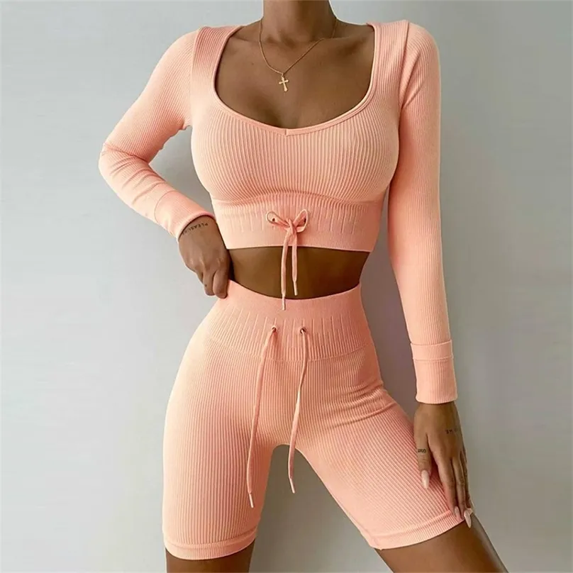 Seamless Yoga Set Women Two Piece Crop Top Long Sleeve Shorts Sportsuit Workout Outfit Fitness Female Sport Suit Gym Wear 210802
