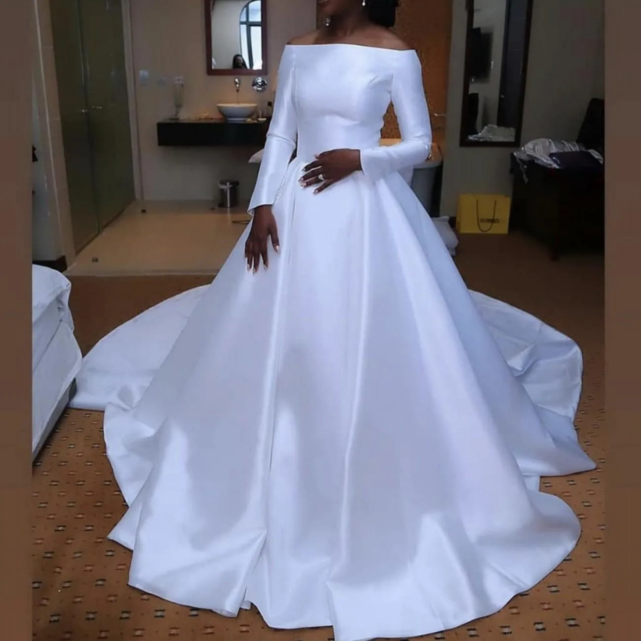 Simple Off The Shoulder Wedding Dresses Plus Size Strapless Zipper Bride  Gowns Classic Satin Sweep Train A-Line Vestido De Novia - AliExpress