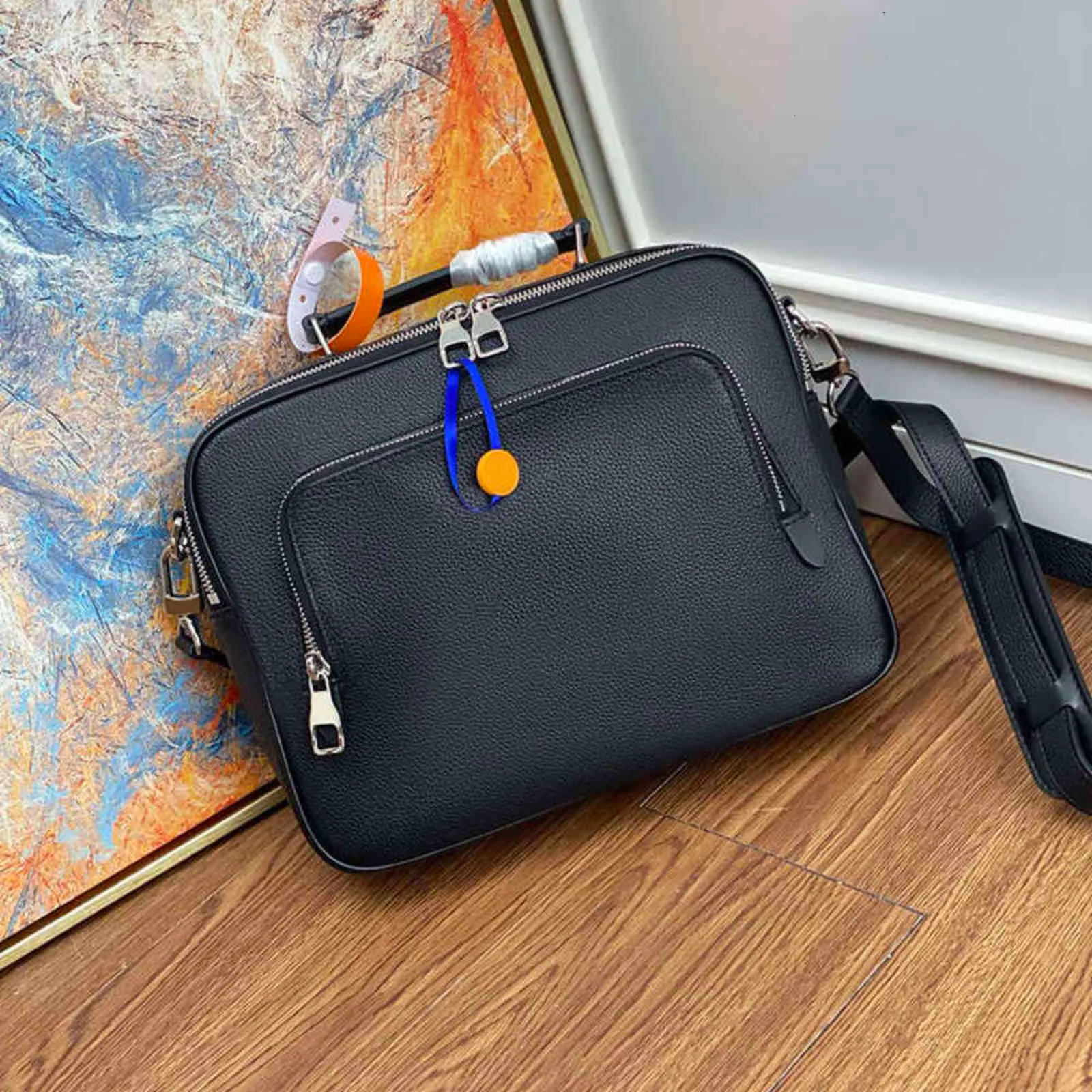 7A+Fashion Eine neue Umhängetasche M57287 Mit Reißverschlusstasche vorne und doppelter Aufklebertasche innen Abnehmbare Schultergurte Mehrere