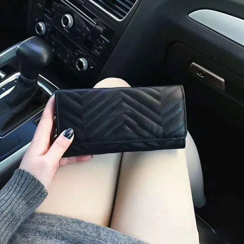 Classic Humanoid Pattern Wallet Women Quilted Leather Rectangular Covered Wallet
