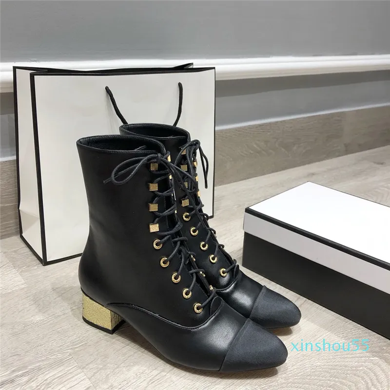 Diseñador Pequeño Color Sweet Boots Matching New Fund de 2021 Winters de otoño es Martin Vigor Textura Guapo romántico con 4,5 cm de altura