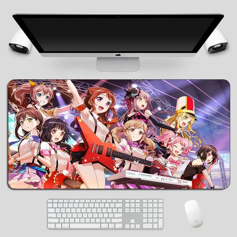 Podkładki podkładkowe na nadgarstki na nadgarstek Duży Bang Dream Anime Pad Gamer XXL Sexy Girl Gaming Mousepad Blokowanie krawędzi Klawiatura Otaku Gumowy komputer Laptop M