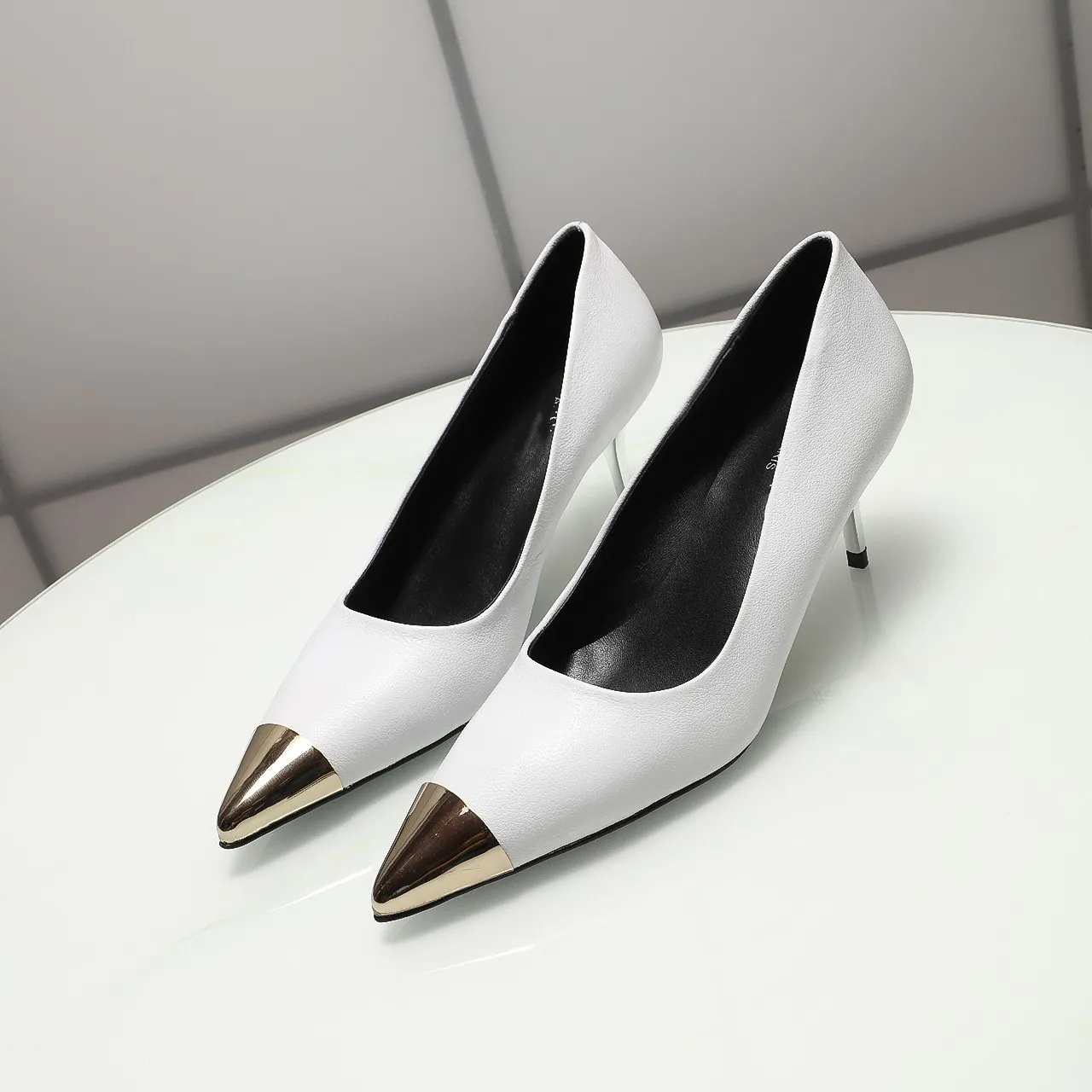 Early spring 2021 luxury women's high-heeled shoes with pointed toe and butter leather shoes size 35-40