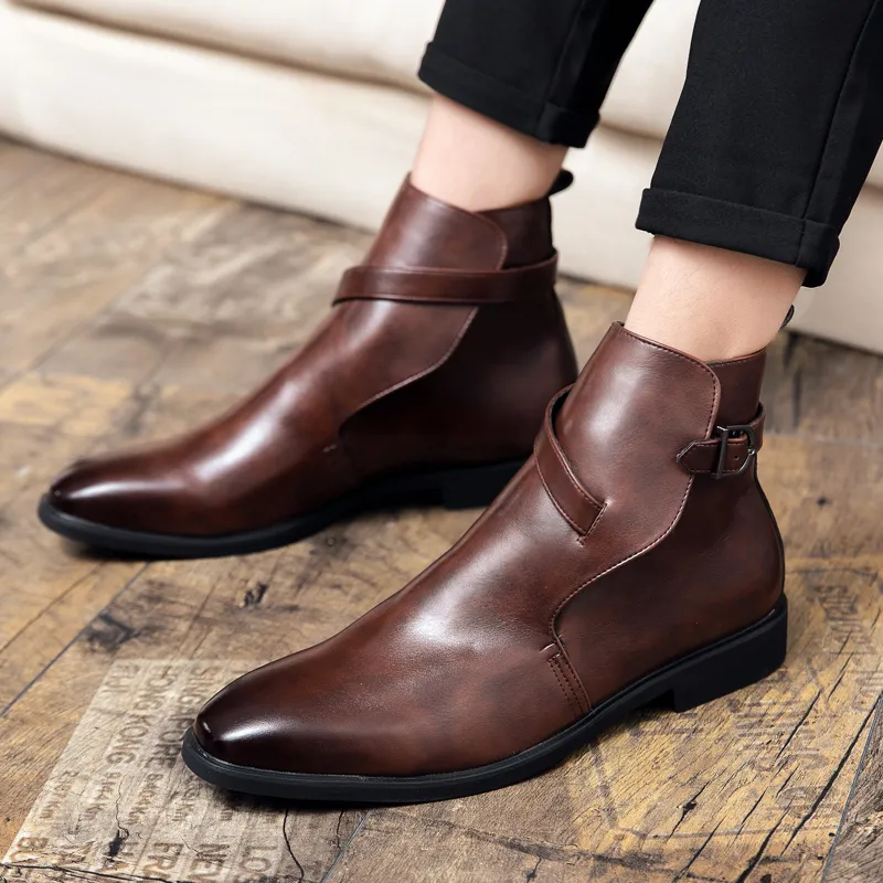 Stivali Martin Men Scarpe Pu Solid Color Classic Business Casual Daily Retro Wild Buckle British British Bevly Boots Dh926