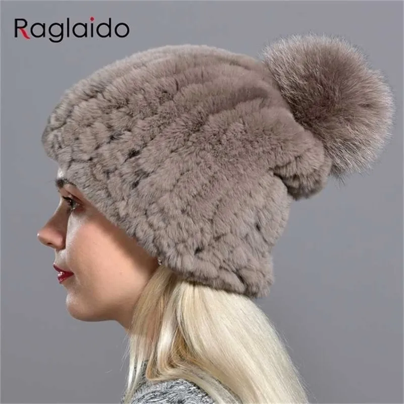 Raglaido Stickade Pompom Mössor för Dam Mössor Solid Elastisk Rex Kaninpäls Kepsar Vintermössa Skullies Modeaccessoarer LQ11219 211227