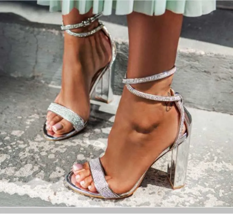 Silver Bling Crystal Sexy Women Sandals Square heel Buckle Strap Gladiator Women Sandals Stiletto Wedding Rhine Stone r45 Y0721