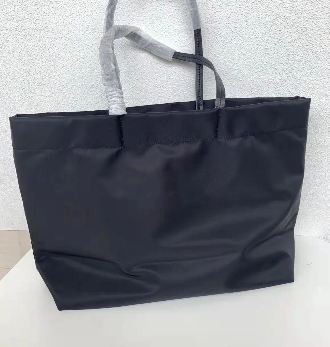 2022 Ladies Large Brand Bag Shopping Bag High Quality Fashion Recycled Nylon Tote Shoulder Luxury Designer Handbag