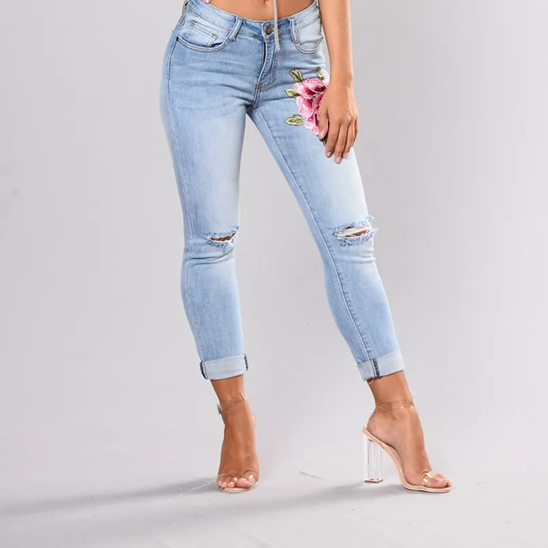 Stretch Embroidered Jeans For Women Elastic Flower Jeans Ladies Pencil Denim Pants Hole Ripped Rose Pattern Jeans Pantalon Femme 210222