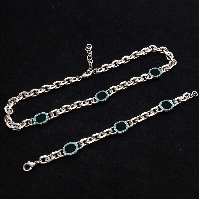 Collana con bracciale a catena smaltata di lusso Set di collane con lettera firmata da donna Gioielli con braccialetti con sigillo in acciaio con confezione regalo