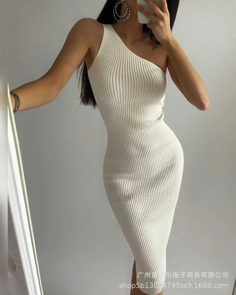 2021 여성의 새로운 패션 비스듬한 어깨 모직 스커트 섹시한 숙녀 슬림 드레스 긴 스커트 Y1006