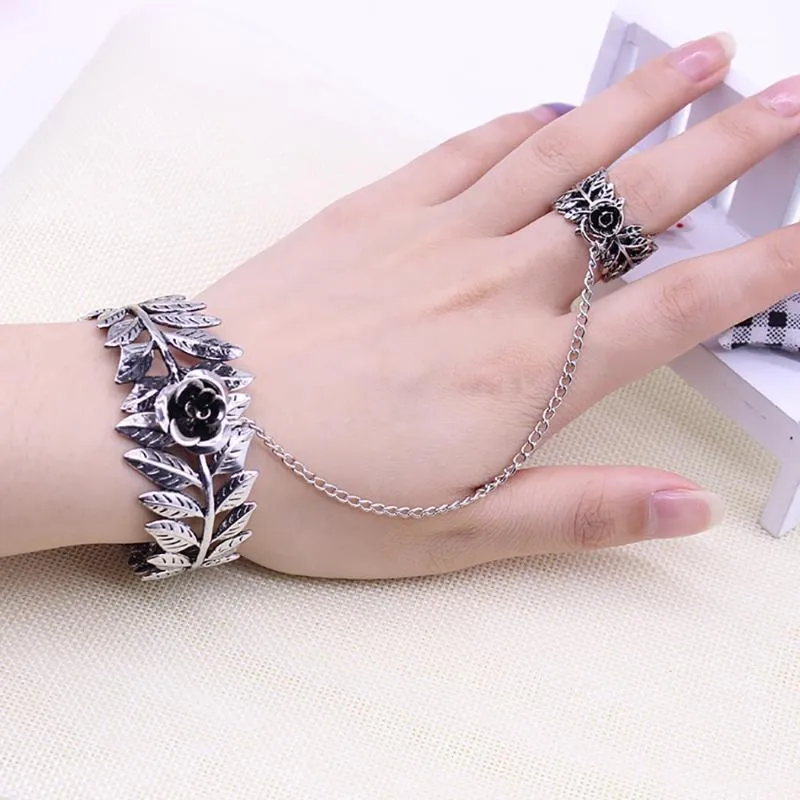 Mode-sieraden Rose Flower Cane Lolita Armband Finger Ring Leaf Chain Hand voor Dames Bangle