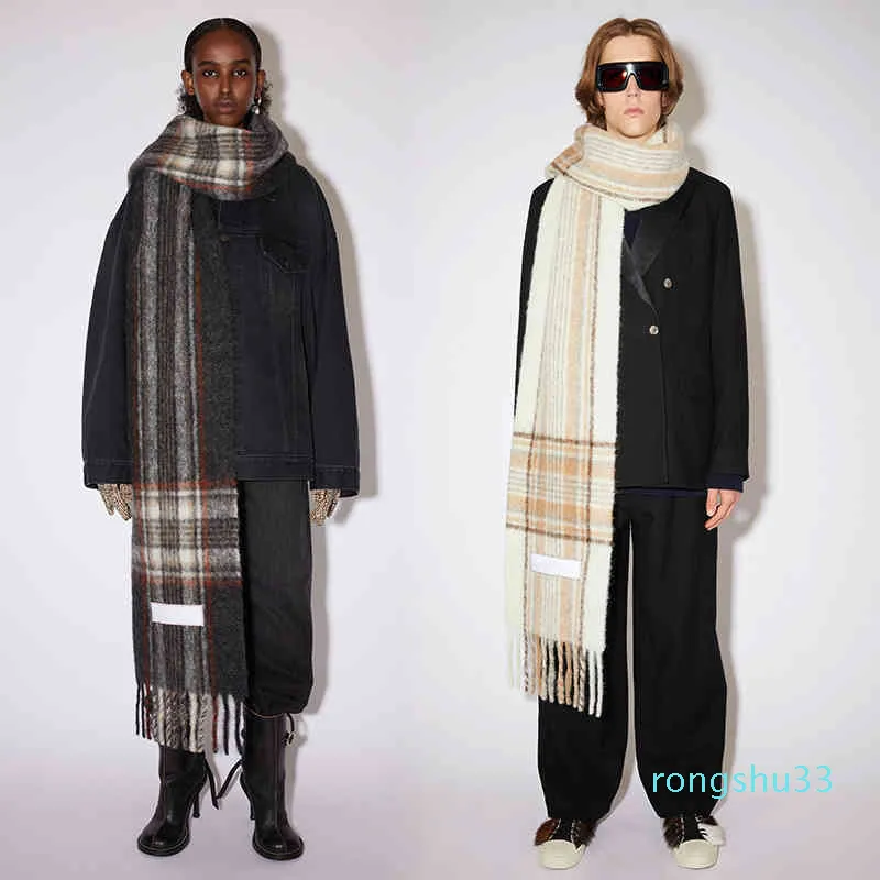 Outlet 2021 automne et hiver écharpe chaude épaissie imitation cachemire gland épais style britannique grand Plaid AC femme xwl