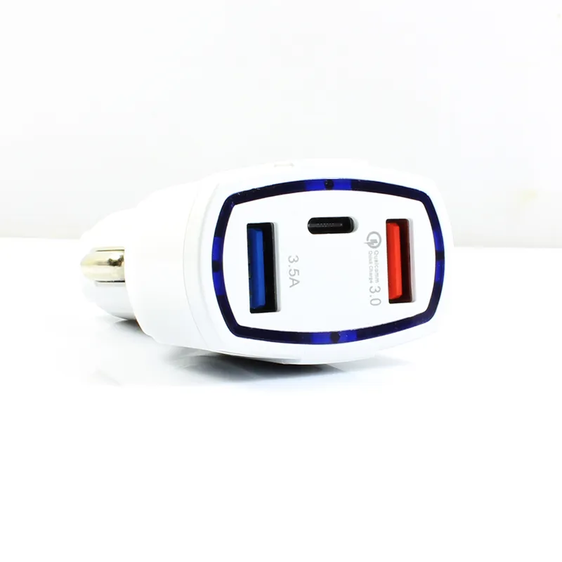TE-388 Chargeur de voiture portable double ports de charge QC3.0A + 3.5A + PD Adaptateur mains libres USB à charge rapide universel pour téléphones portables sans emballage