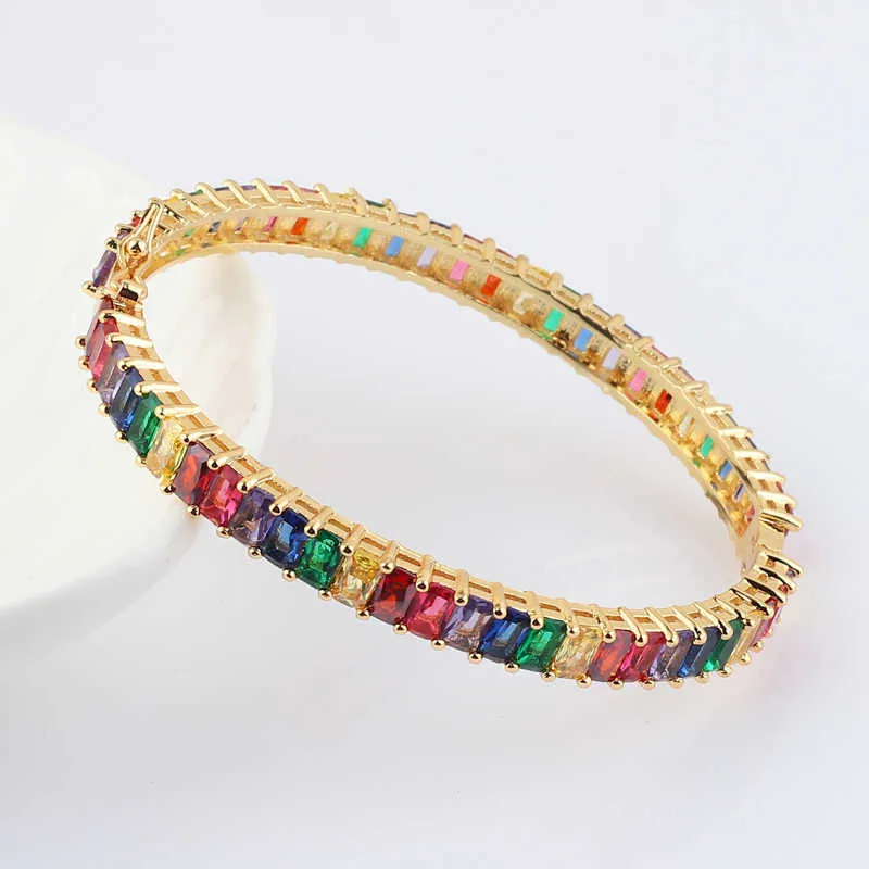 Braccialetti con zirconi arcobaleno in rame di alta qualità Braccialetti per donne Ragazze Braccialetto di lusso di marca con ciondolo Boho Party Jewelry Gift Q0717