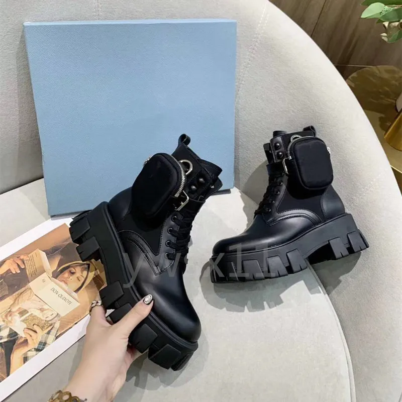Latest Women Designer Boots New Autumn And Winter Thick Bottom Increased Platform Shoes Pocket Wallet Motorcycle Boots Removable bags with Box