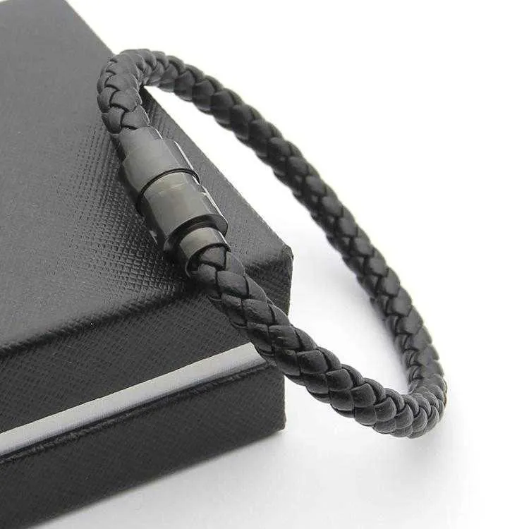 Luxury Black Woven Leather Bracelets Magnetic shut design with Six star Branding French Man Jewelry Charm Bracelet As Christmas Gifts