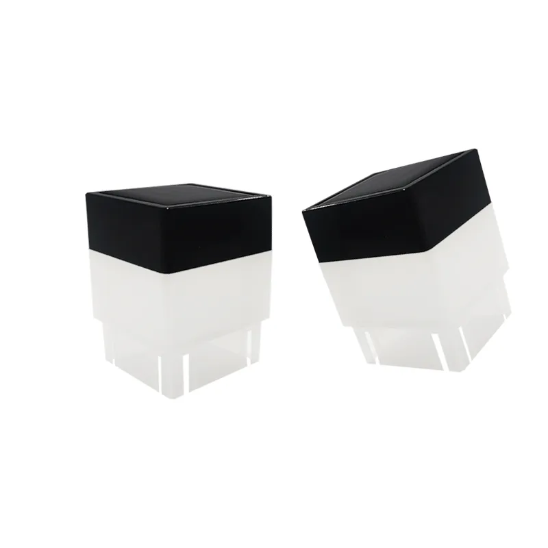 Outdoor Solar Post Cap Outside Lights 2x2 LED Fence Outside Lights For Wrought Iron Fencing