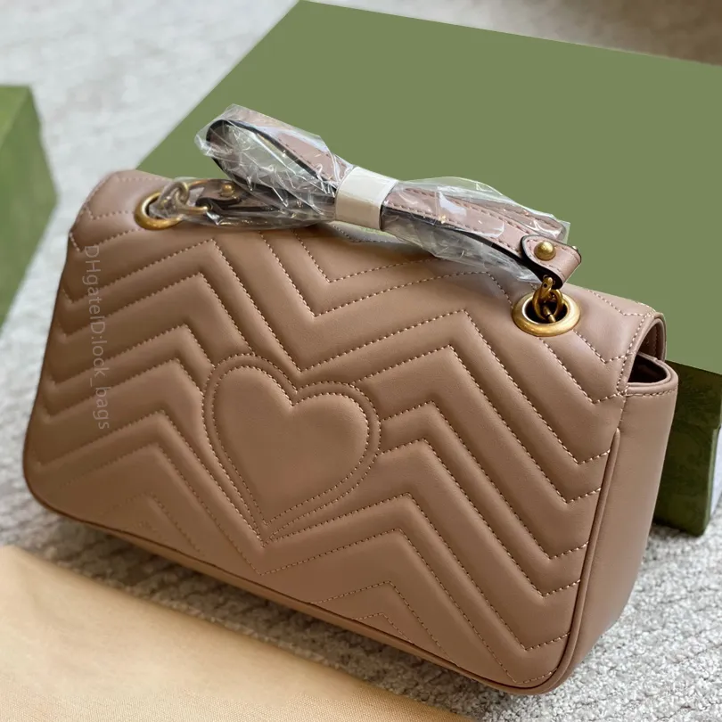 ВЫСШЕЕ качество Cross Body Leather Hearts Clutch Роскошная клетчатая леди Дизайнеры Модные сумки Тартан Классические ретро сумки на ремне Письмо Украшение Сумка-цепочка черная любовь