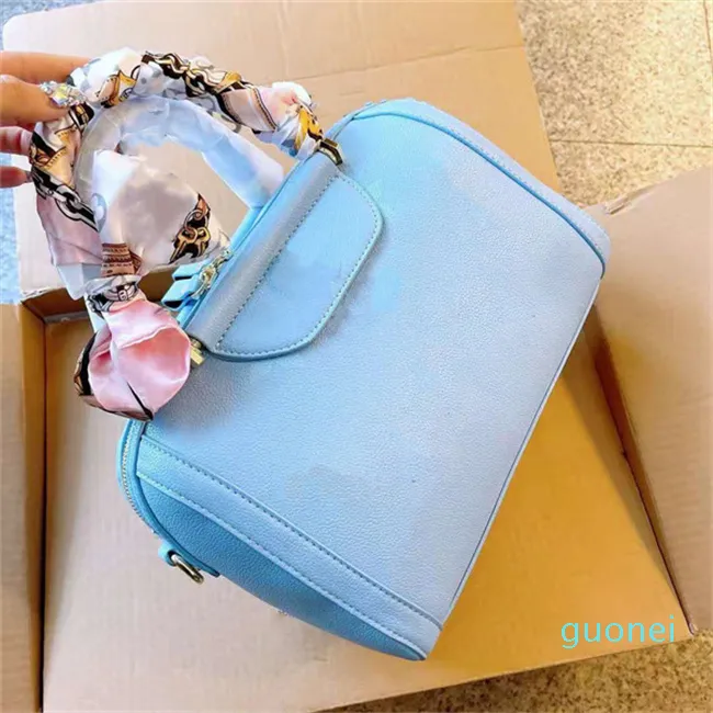 2021 ladies bags luxury quality classic style pillow bag handbag shoulder handbags free silk scarf exquisite workmanship There are thre