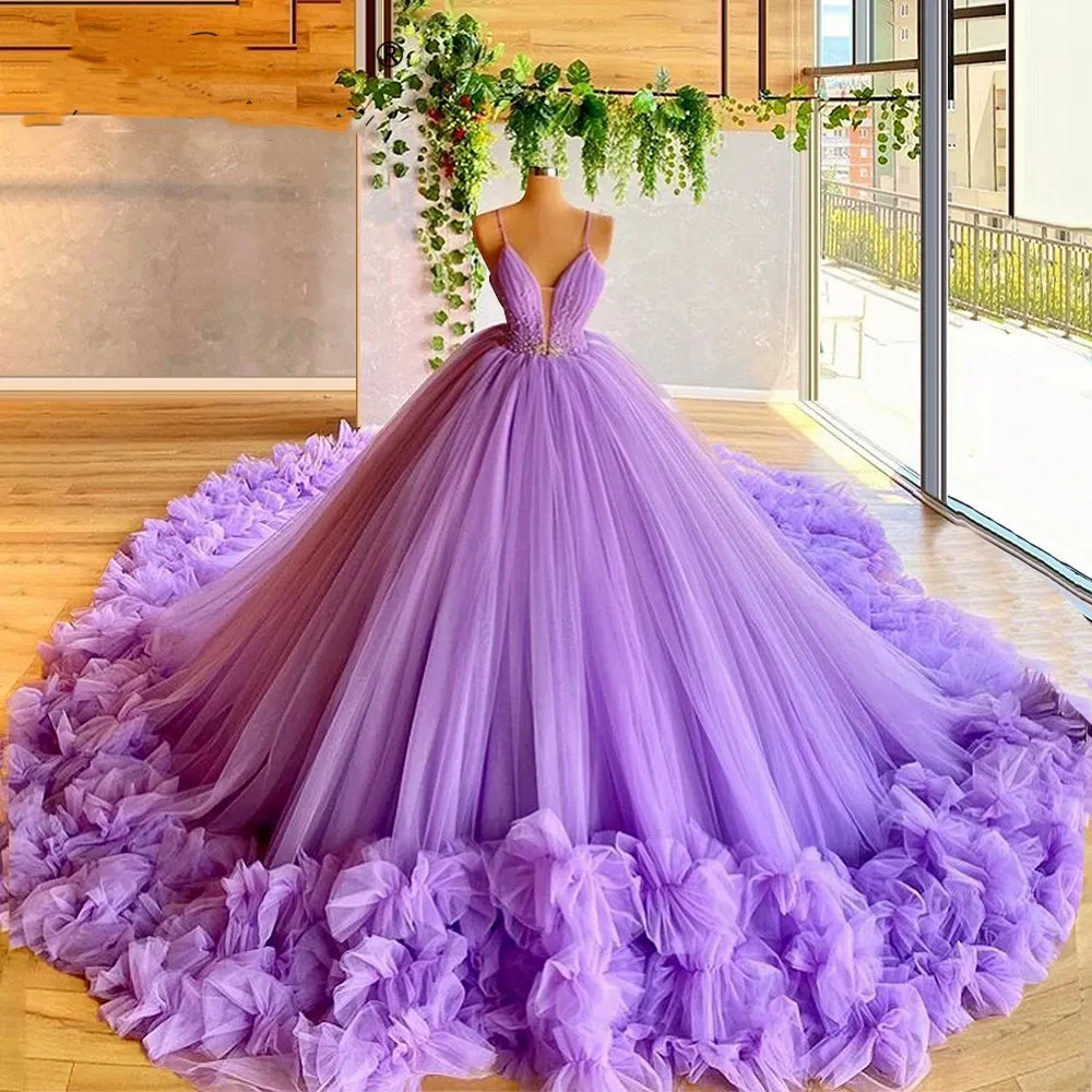 Puffy Ball Suknia Quinceanera Suknie Sexy Spaghetti Paski Saudyjska Arabia Wieczorowa Suknia Prom Dress Illusion Tulle Sukienka Celebrity