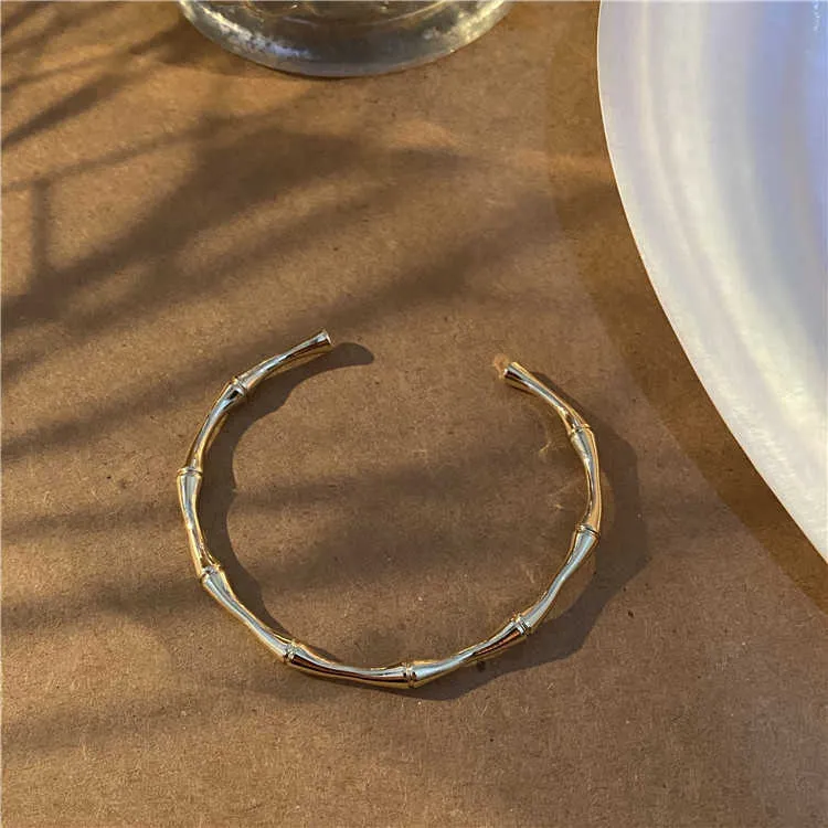 Simple Bamboo Metal Spring Bracelet For Women Cold Wind
