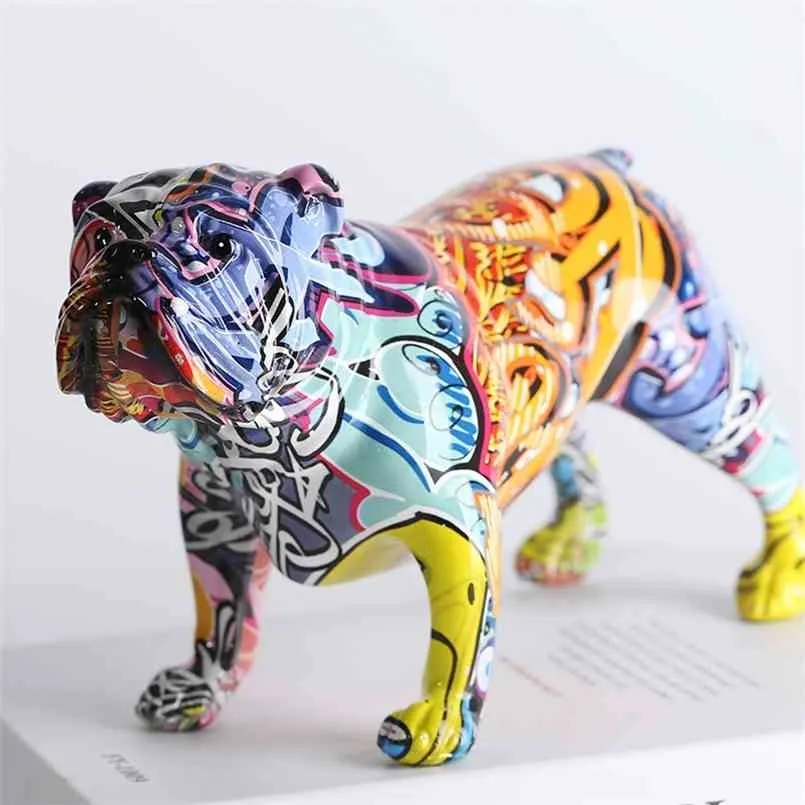 Kreativ Färgrik Engelska Bulldog Figurines Modern Graffiti Konst Heminredning Rum Bokhylla Tv Skåp Dekor Animal Ornament 210924