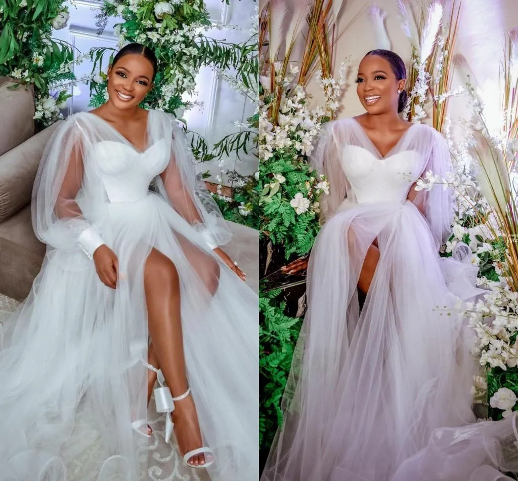 2021 Robes de mariée chics en tulle avec manches longues col en V sexy haute fente sur mesure grande taille robe de mariée de plage vestido de novia