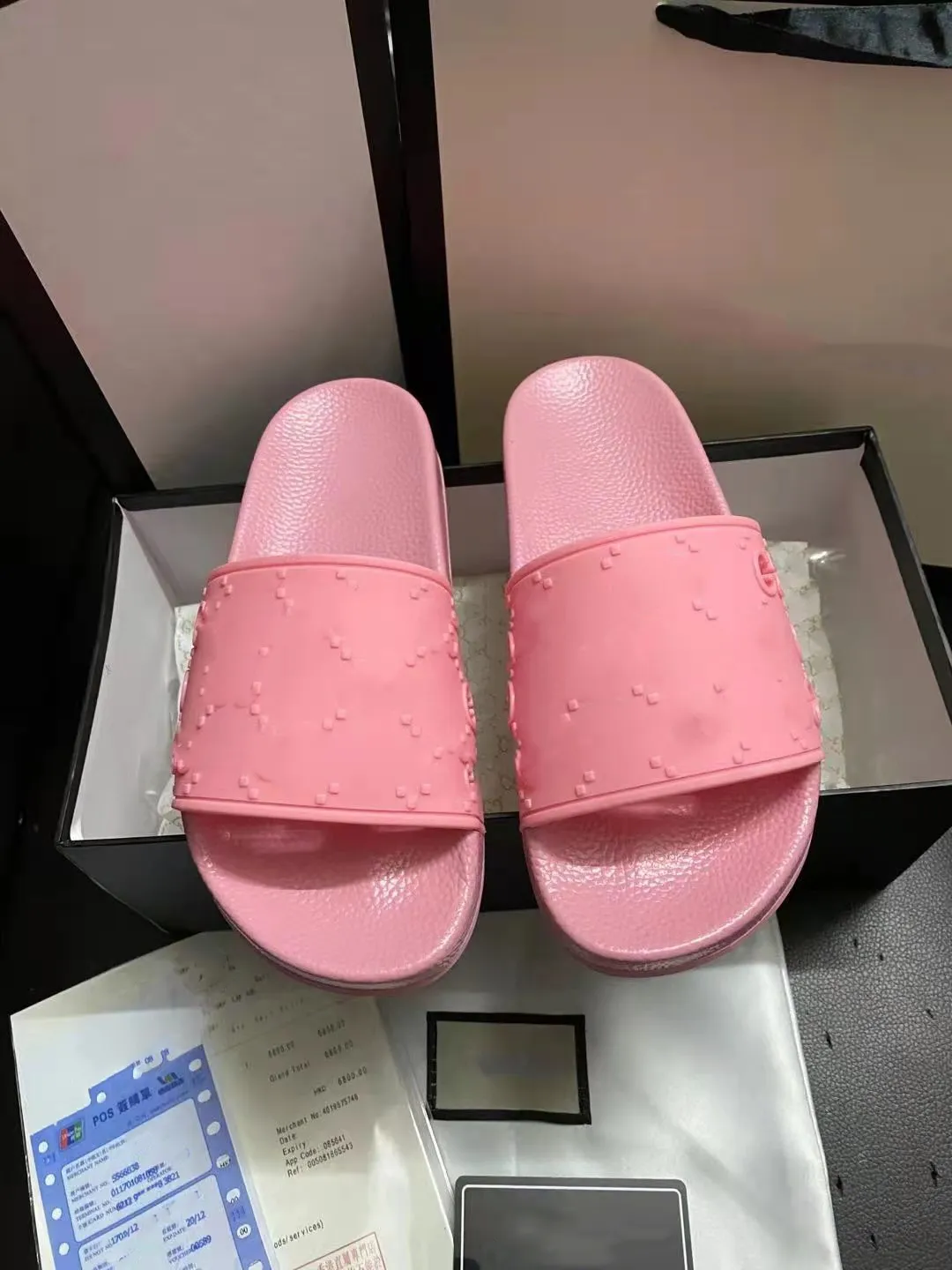 Pure sales rubber slippers