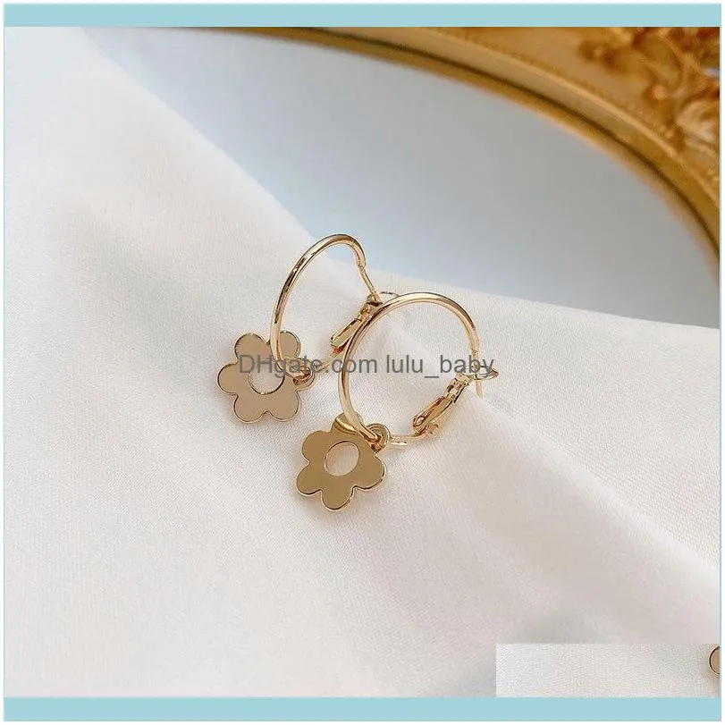 Gold Color Cute Flower Drop Hoop Earrings For Women Girls Fashion Sweet Piercing Earring Christmas Jewelry Gift C279 & Huggie