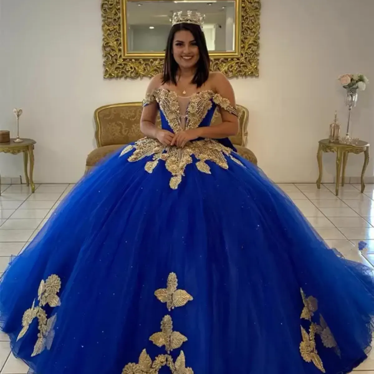 2022 Taille de la taille Quinceanera Robes Appliqué perlé de l'épaule Princesse Ball Tobe de la fête du bal Port de la robe de mascarade douce 16 robe de mascarade