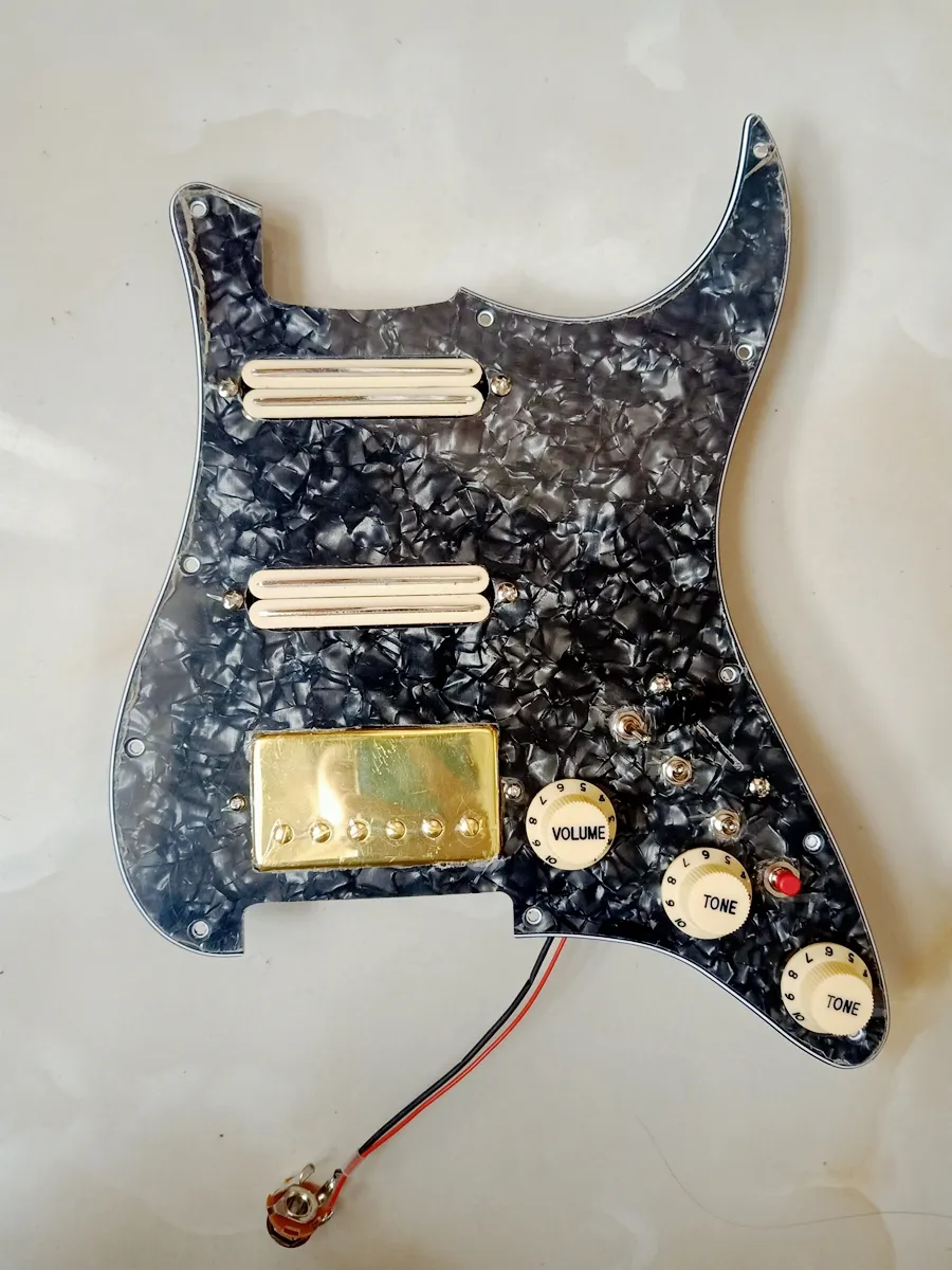 Prewired St Pickguard SSH Gold Alnico Pickups 3 Single Cut 7 Way Switch Multifunctionele Draadharnas