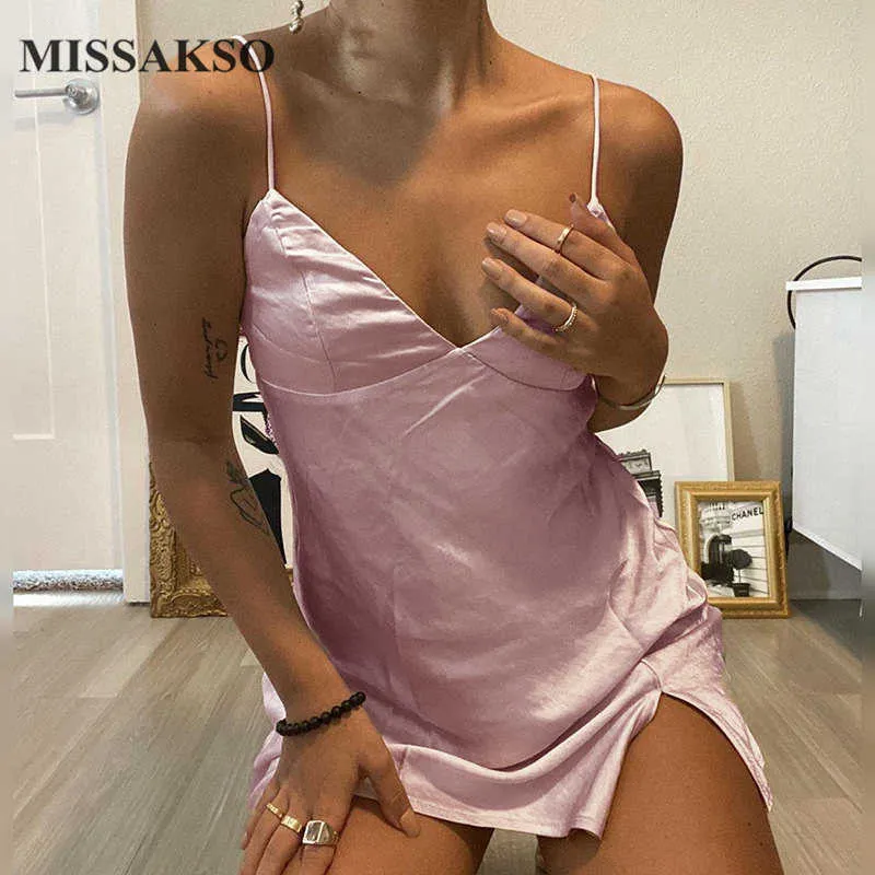 Missakso Spagetti Kayışı Saten Elbise Bölünmüş Kulübü Kolsuz V Boyun Parti Backless Slim Seksi Yaz Katı Kadınlar Mini Elbiseler 210625