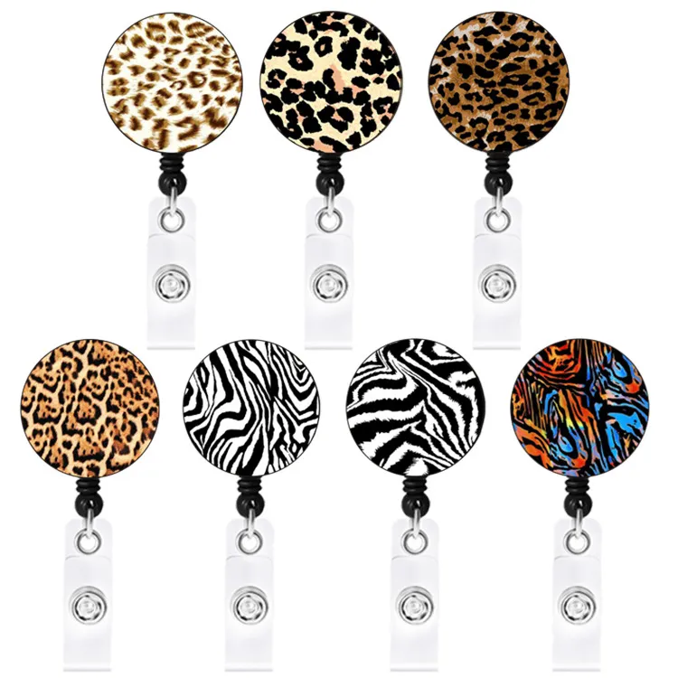 Leopard Badge Reel Keychain Retrátil Pull Creativity ID Crachás Titular com material de clipe