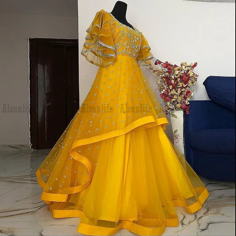 Robes de soirée indiennes formelles jaune col en V pour femmes dentelle appliques robe de bal Caftan Fas robes de fiançailles caftan