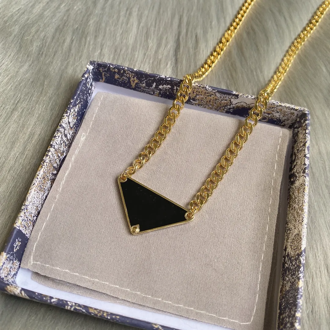 Luxury Symbole Pendant Necklaces Fashion for Man Woman Highly Quality Women Party Wedding Fringes Triangles Lovers gift hip hop jewelry