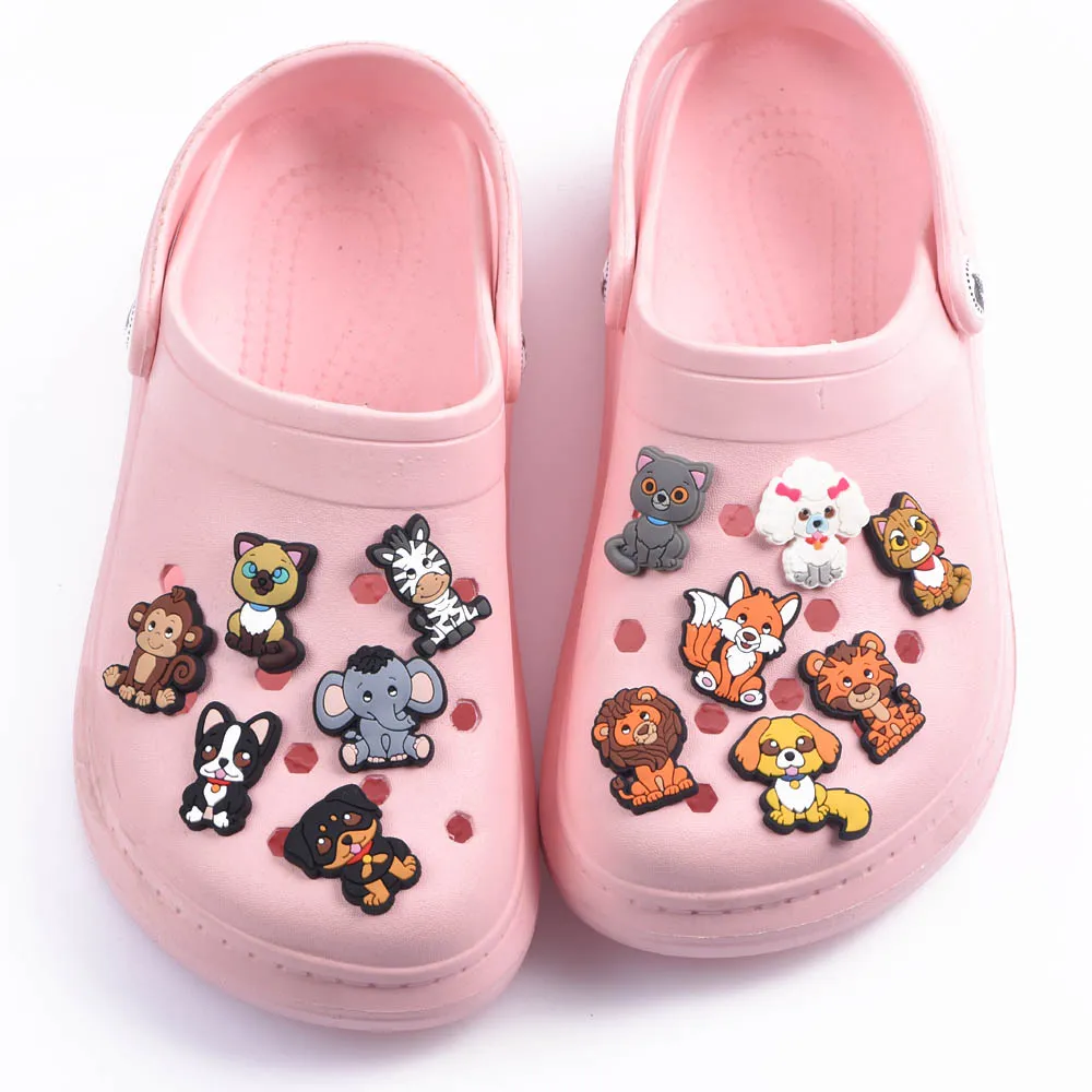 Hurtownie Designer Custom Soft PCV Cartoon Holes Buty Charms Zwierzęta do akcesoriów obuwia