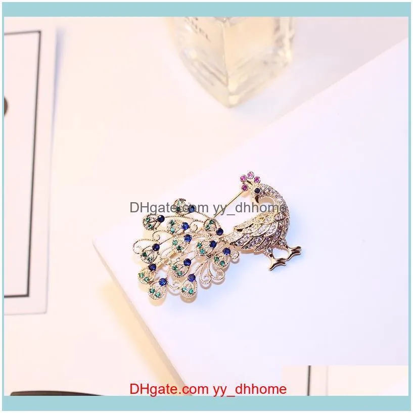 Fashion luxury peacock handmade inlaid zircon brooch fashion girl clothes accessories pin exquisite temperament female brooch gift