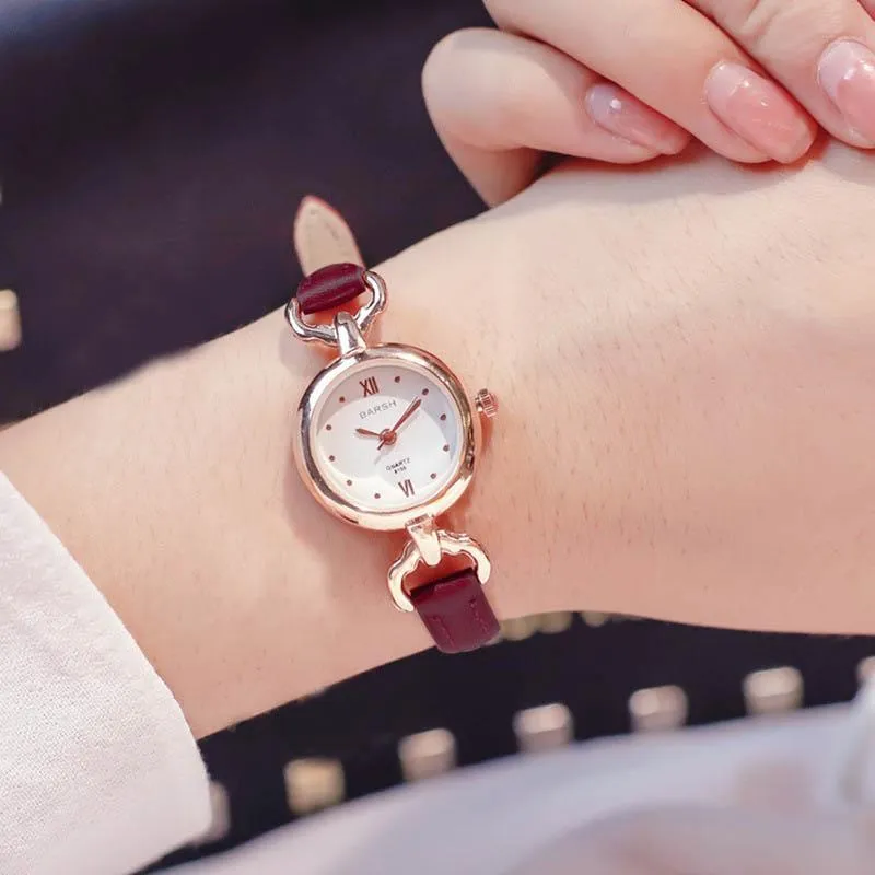손목 시계 여성 소녀 간단한 쿼츠 손목 시계 PU 가죽 스트랩 미니 얇은 다이얼 시계 10 월 998 일