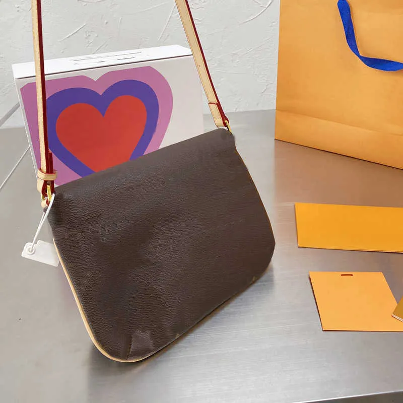 Dhgate seller louisbag_18 clearance