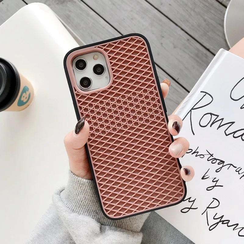 Üst Moda Tasarımcısı Telefon Kılıfları Için iPhone 11 12 Pro Max 7 8 Artı XS XR XSMAX Yüksek Kalite Silikon Sneakers Cep Telefonu Kapak Samsung A71 S20 S10 Note20 Not10 Artı