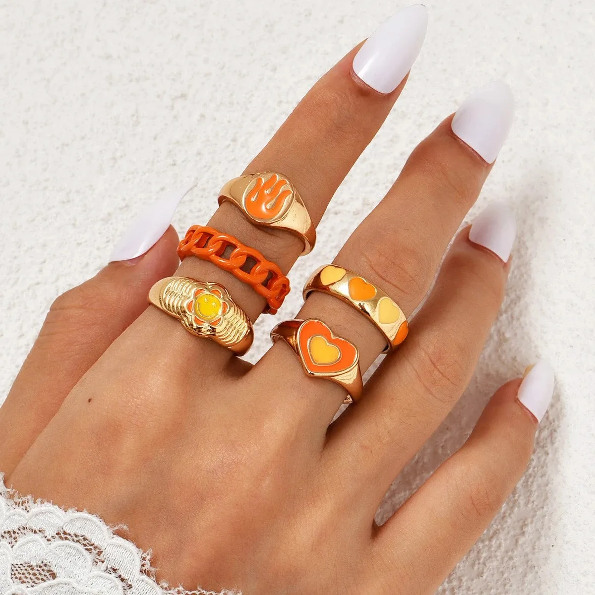 Anéis de junta retrô de cor de ouro para mulheres vintage geométrico simples Simples cool anel de incêndio conjunto partido boémio jóias 5 pçs / conjunto