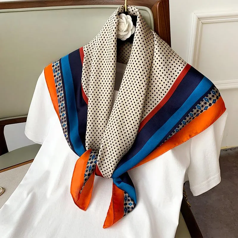 Foulards marque Designer 2021 mode été soie carré écharpe femmes Satin cou cheveux cravate bande doux plage Hijab tête femme Foulard